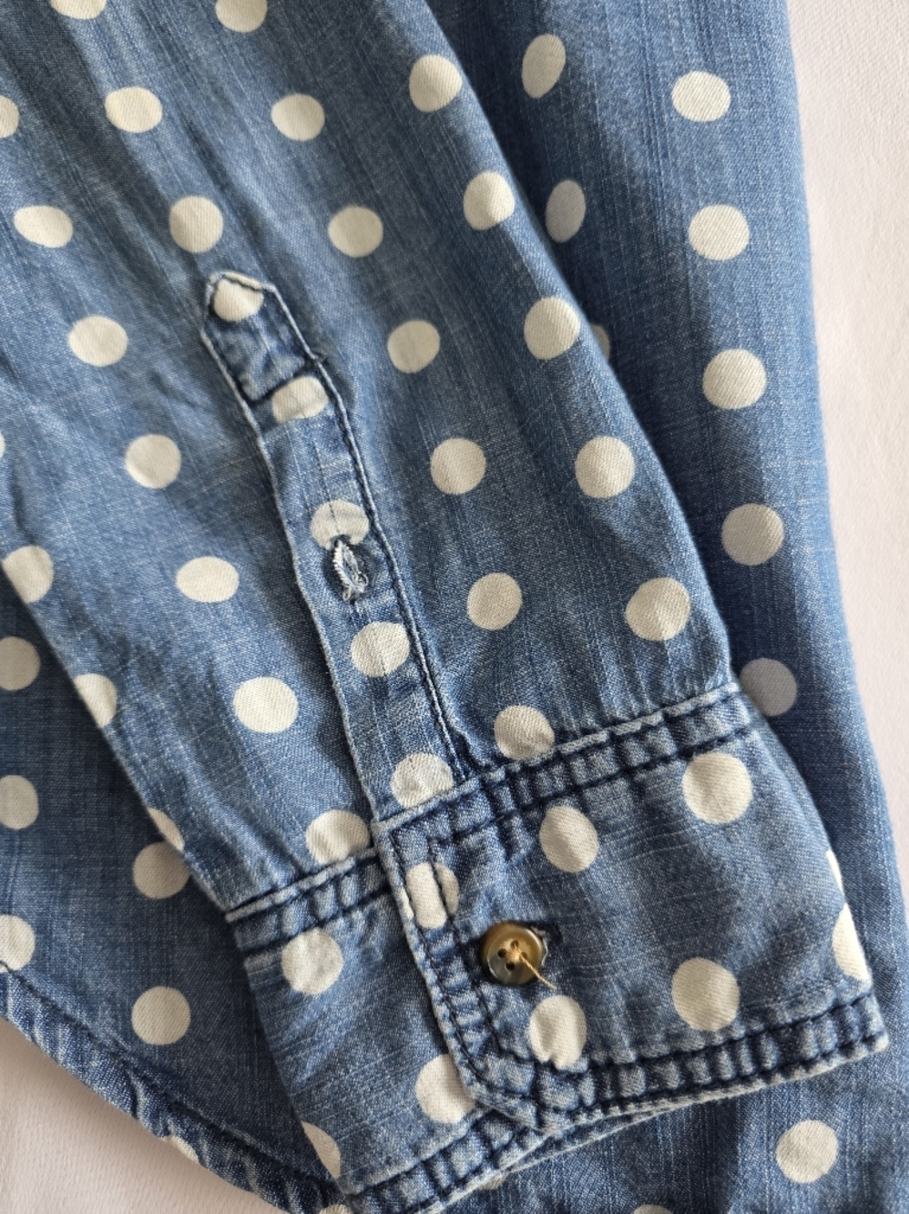 BDG Womens Polka Dot Chambray Shirt Button Down Blue Size M Casual - Picture 10 of 10